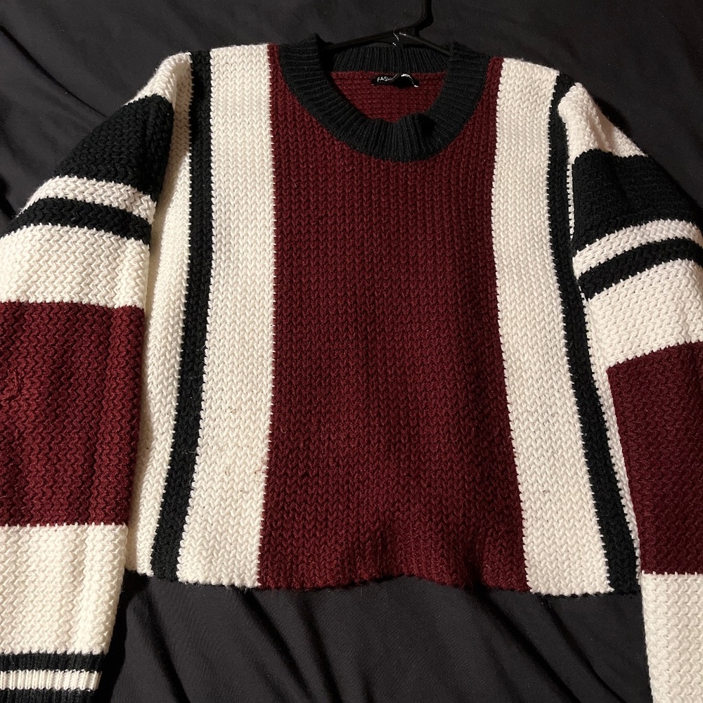 Colorblock cropped sweater